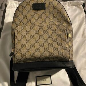 Gucci Supreme Bee Backpack
